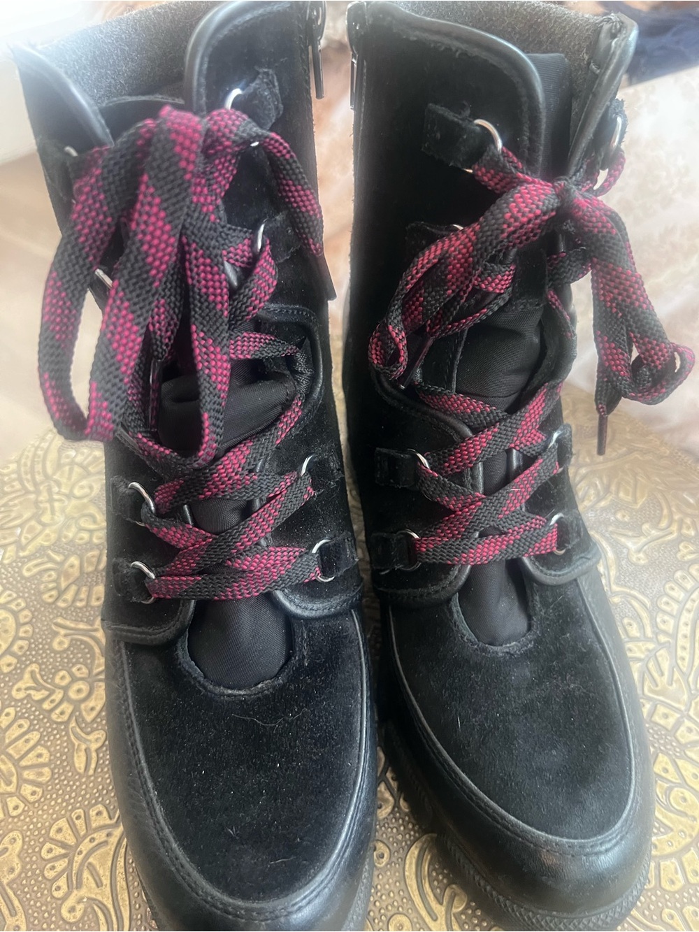 Naturalizer brand Womenโs Black Suede Lace-Up Boots with Burgundy Accent Laces
